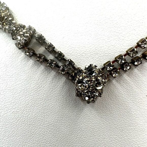 Rhinestone necklace - Picture 8 of 10